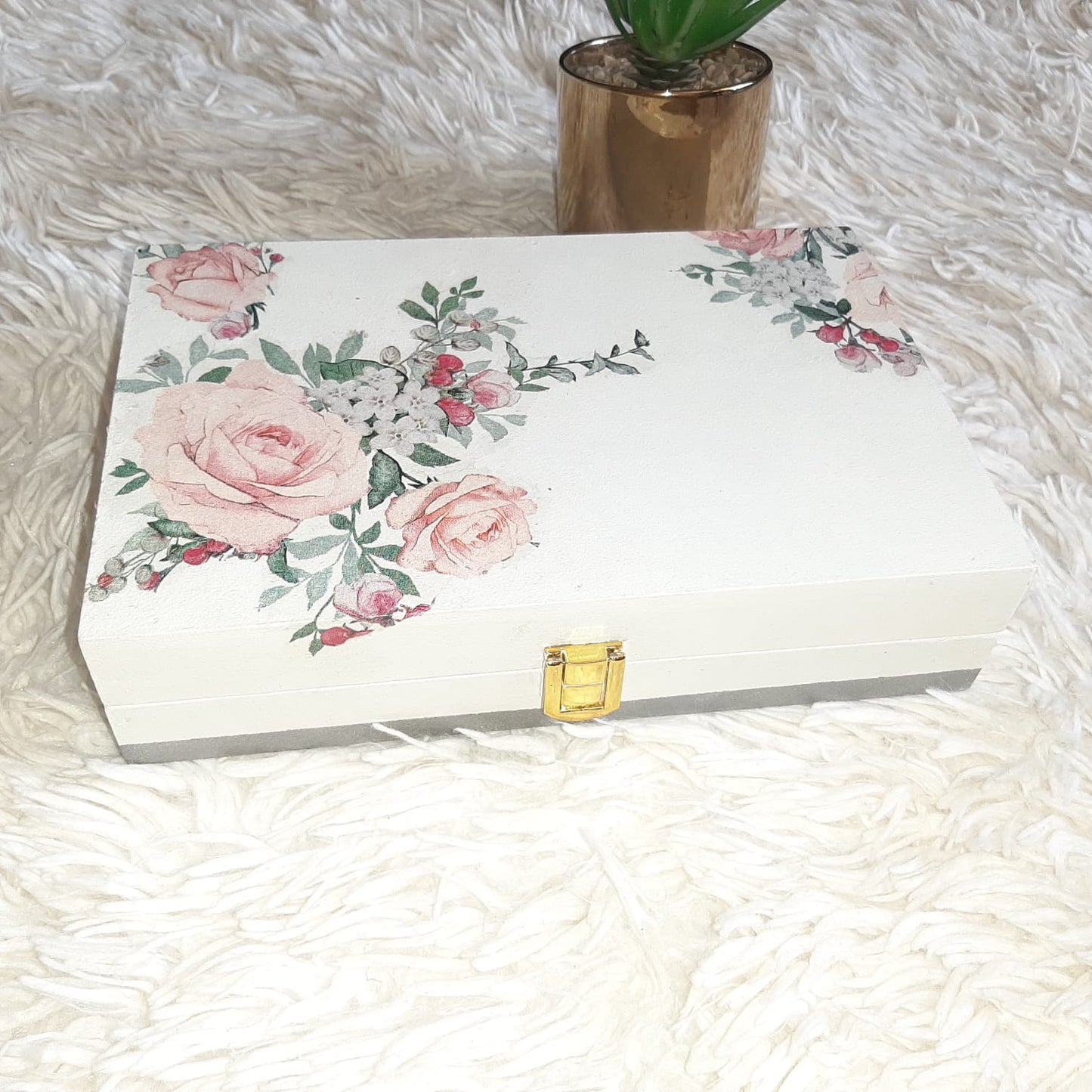 HANDMADE & CUSTOMIZED JEWELLERY BOX