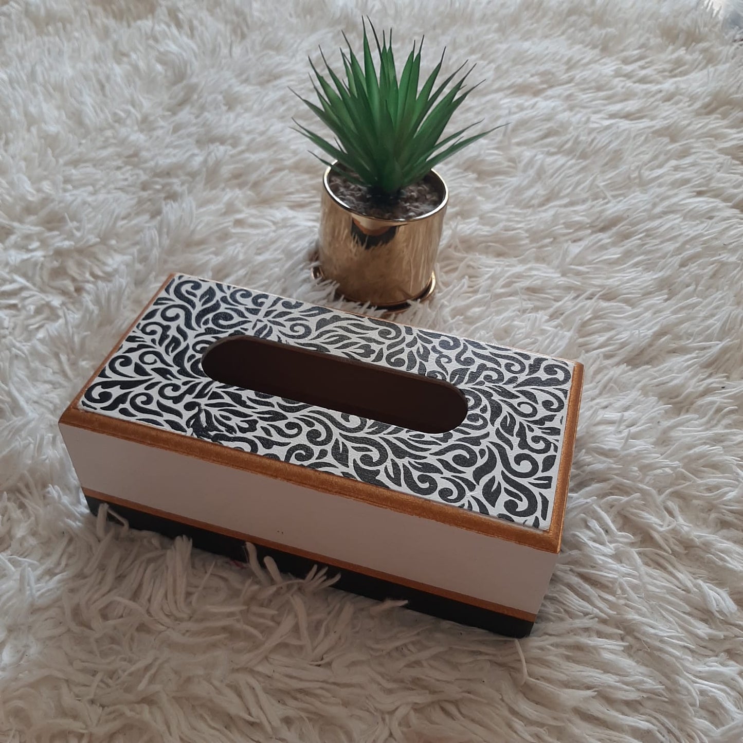 HANDMADE & CUSTOMIZED TISSUE BOX